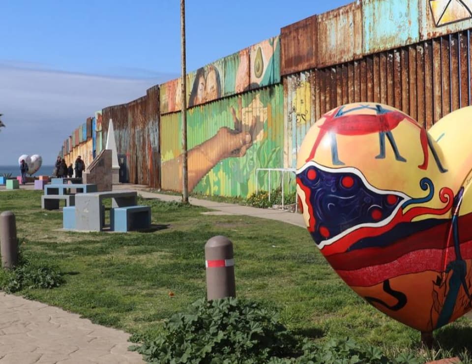 Picture of Cultura Musical en Hispanoamérica Playas de Tijuana by Soundhaus